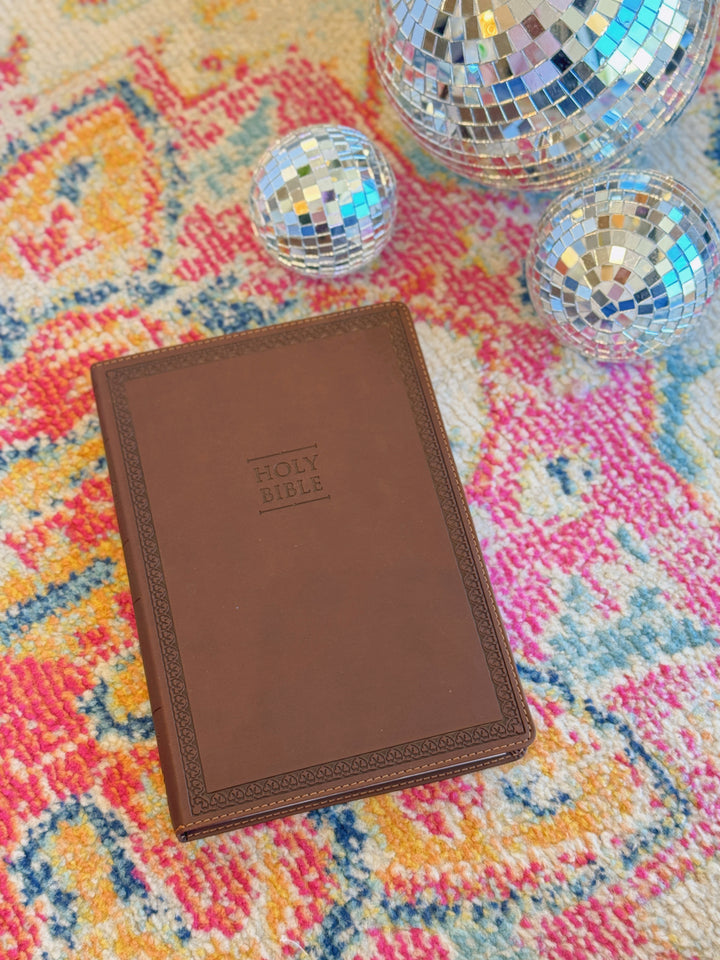 NIV Value Thinline Bible, Large Print, Leathersoft, Brown