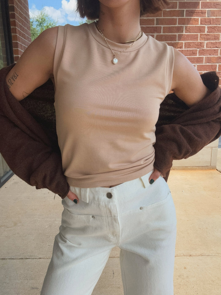 SOLID TANK TOP
