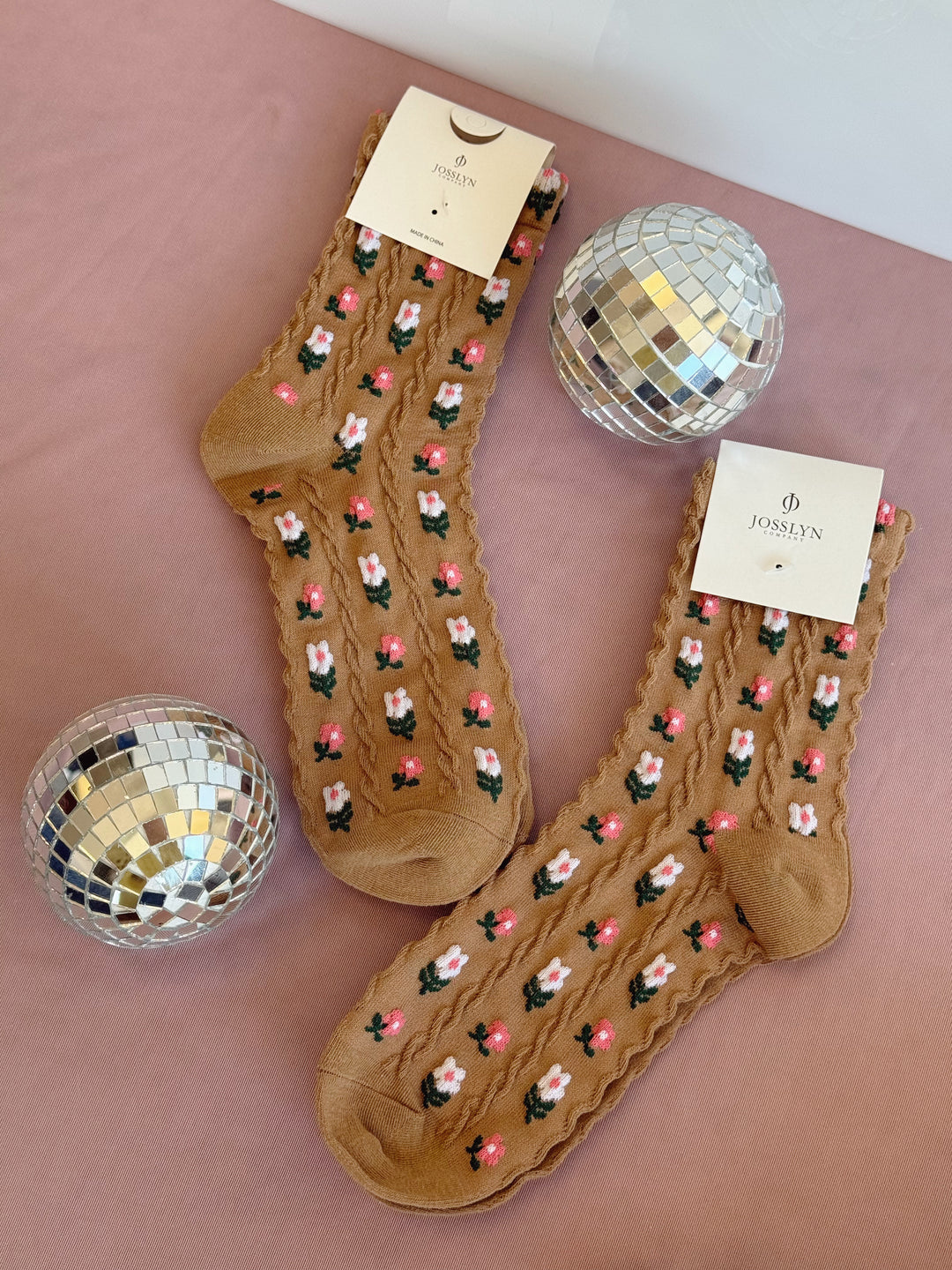 FLORAL MID CALF LENGTH SOCKS