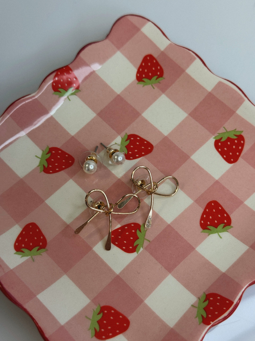 Bow & Pearl Earrings