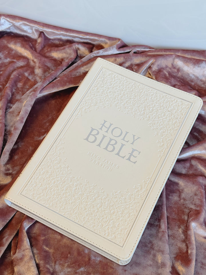 KJV Bible Thinline LP Faux Leather, White