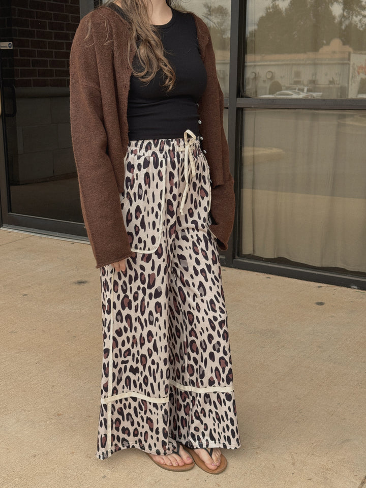 Leopard Wide Leg Cropped Pants