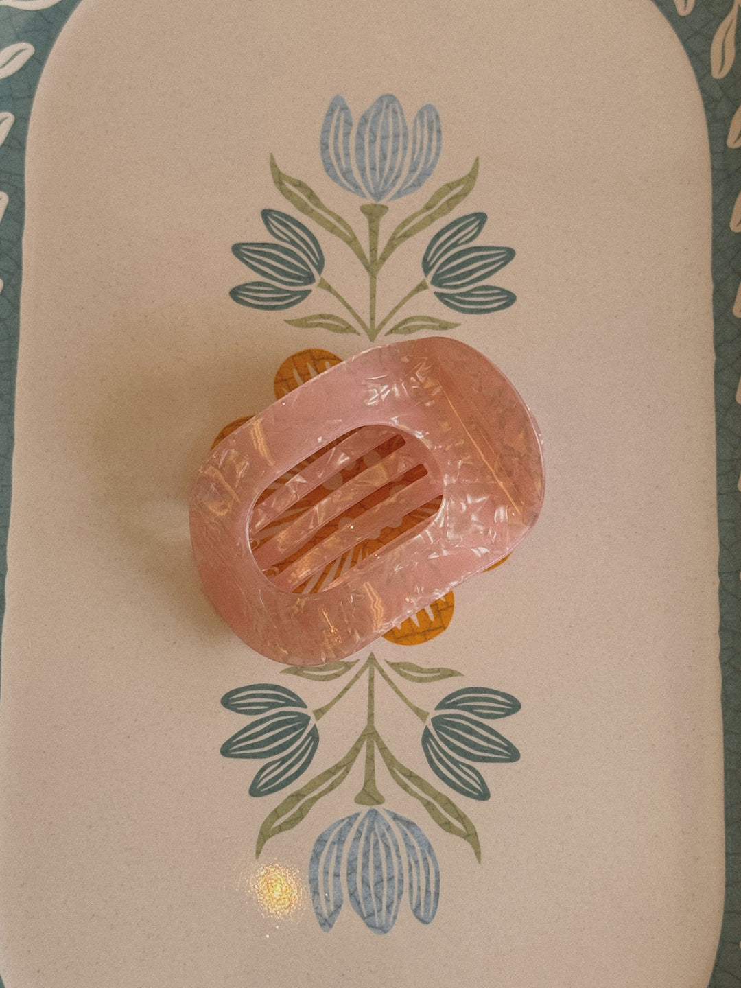 Jumbo Lay Flat Claw Clip