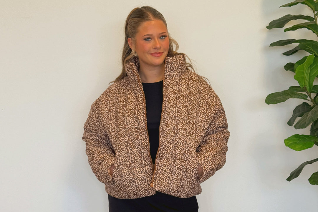 ANIMAL PRINTED PUFFER JACKET