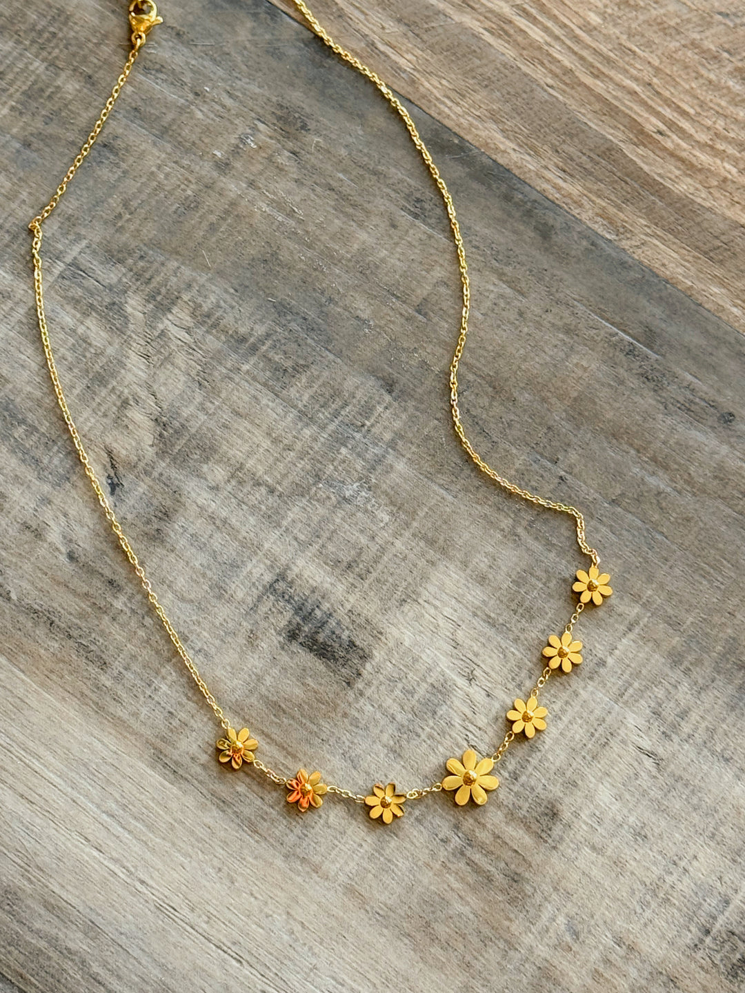 Daisy Flower Necklace