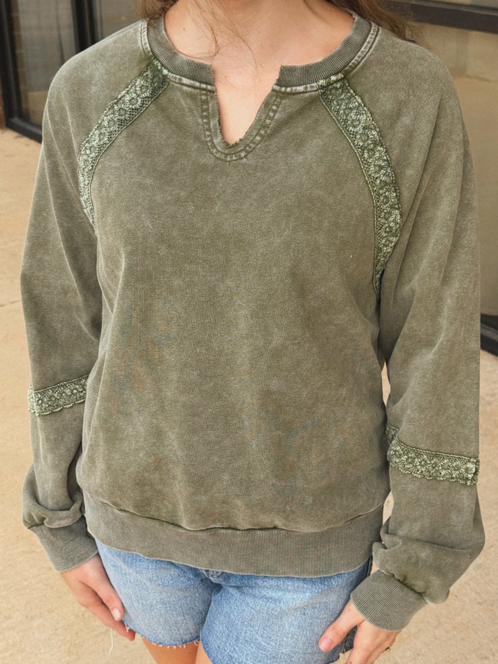 Lacey Patchwork Baggy Sweatshirt