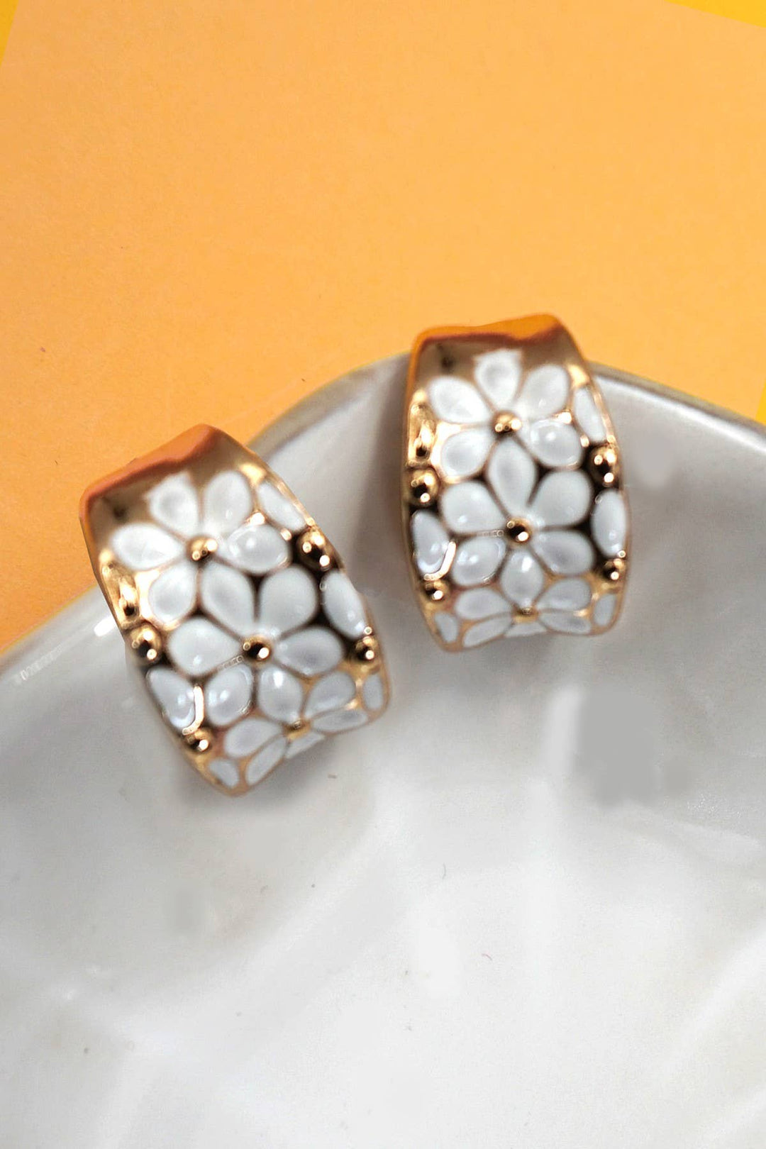 FLOWER HOOP EARRINGS