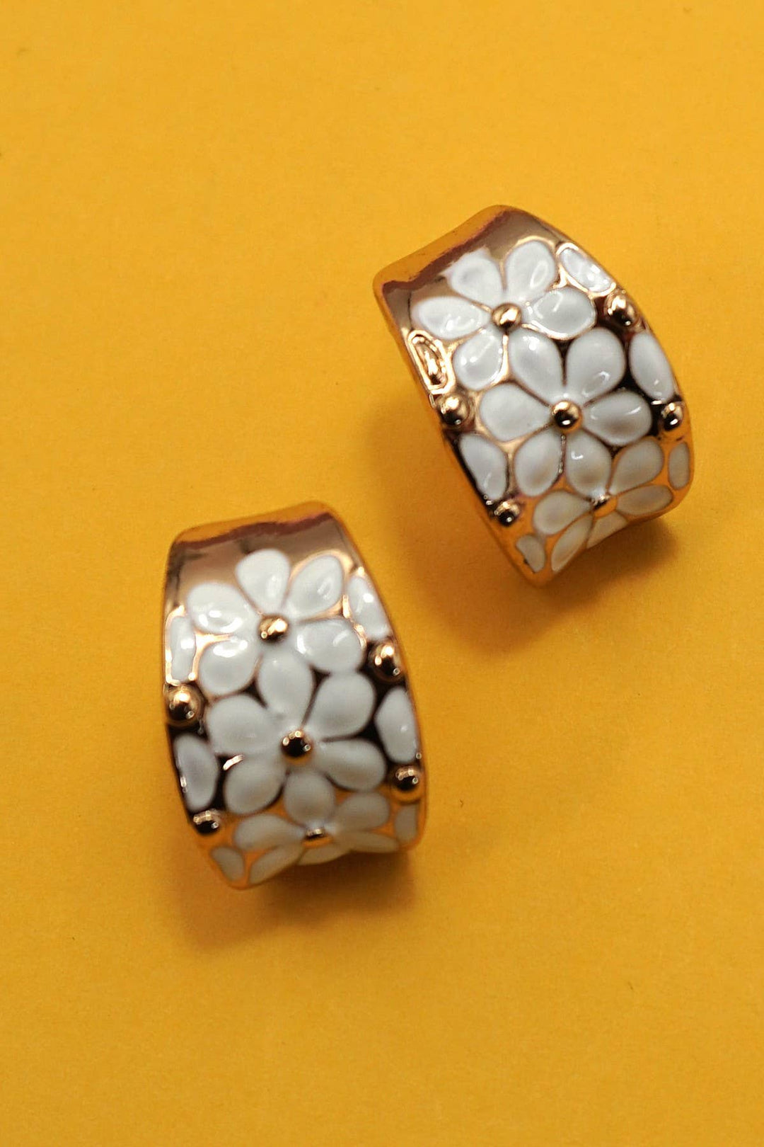 FLOWER HOOP EARRINGS